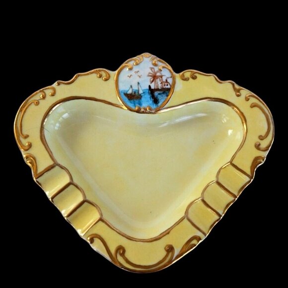 Antique Heart Porcelain Ashtray w/ Hand Painted Windmill & Gilt Scrolls 1910s–30 - Picture 9 of 9